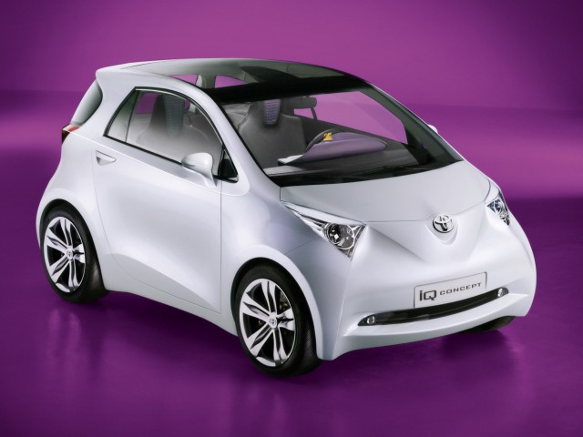 Toyota iQ รถเล็กสุดไฮเทค