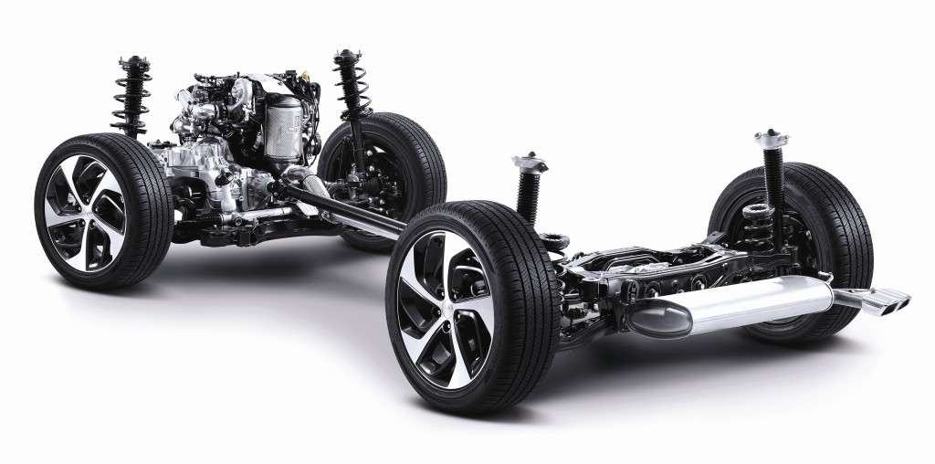 the entire Tucson chassis is more rigid, now using more than 50 percent Advanced High Strength steel compared with 18 percent for the former model.